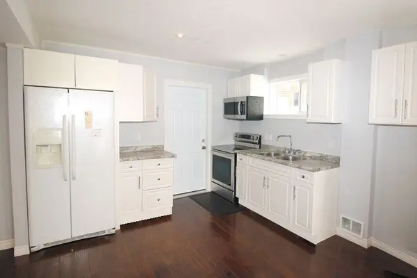 Guelph, ON N1E 0C2,11 Creekside DR #Lower