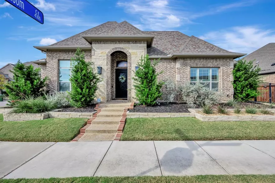 1201 White Squall Trail, Arlington, TX 76005