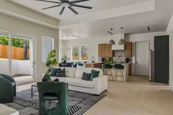 Dallas, TX 75224,917 Brookwood Drive