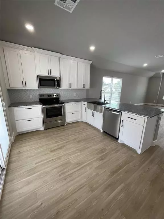 Denison, TX 75020,626 W Florence Street