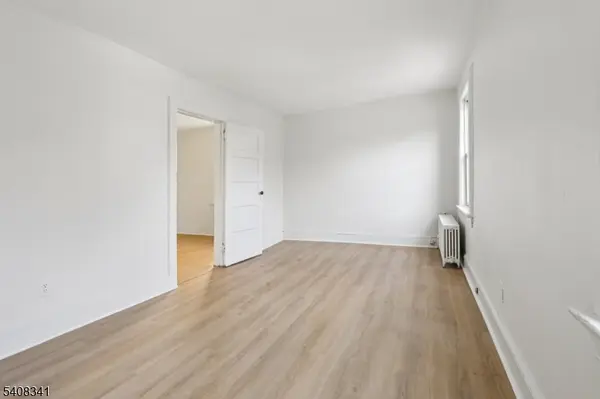 66 N Washington Ave #1, Bergenfield Boro, NJ 07621