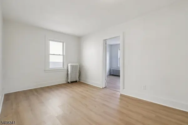 66 N Washington Ave #1, Bergenfield Boro, NJ 07621