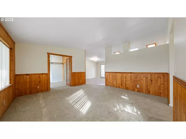 Hermiston, OR 97838,32265 E Punkin Center RD