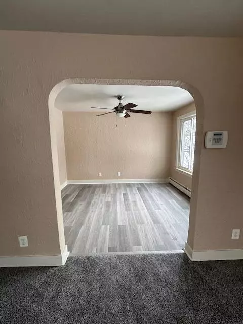 Dearborn Heights, MI 48127,5718 Fenton ST