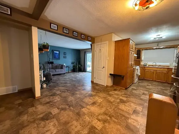 High Level, AB T0H 1Z0,10402 101 ST