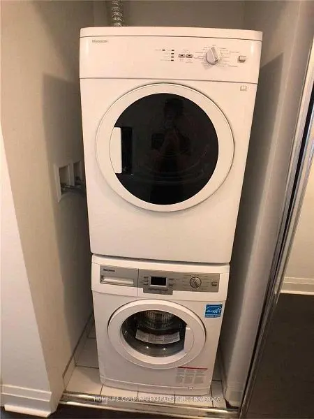 Toronto C01, ON M5S 0A5,1080 Bay ST #2406