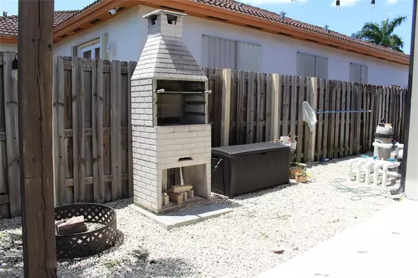 Miami, FL 33185,16272 SW 42nd Ter