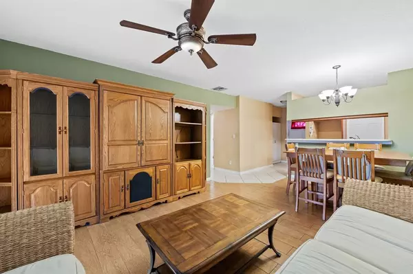 Lauderdale Lakes, FL 33313,5151 W Oakland Park Blvd #309