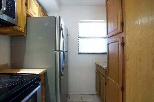 Miramar, FL 33025,3400 Foxcroft Rd #310