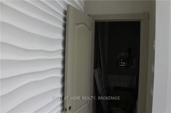 7250 Keele ST #369, Vaughan, ON L4K 1Z8