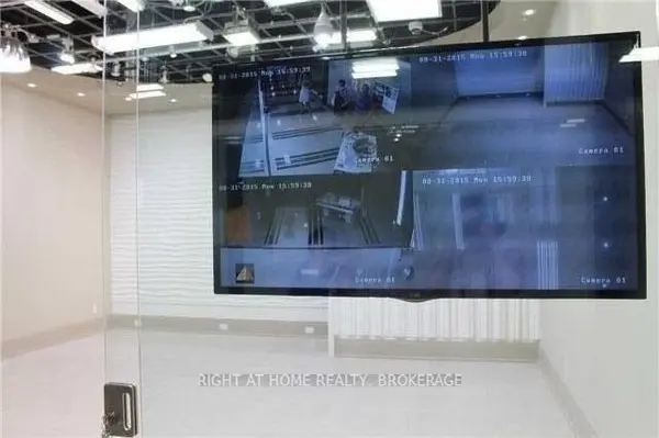 Vaughan, ON L4K 1Z8,7250 Keele ST #369