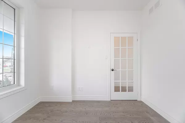 East Luther Grand Valley, ON L9W 5S4,3 STUCKEY LN