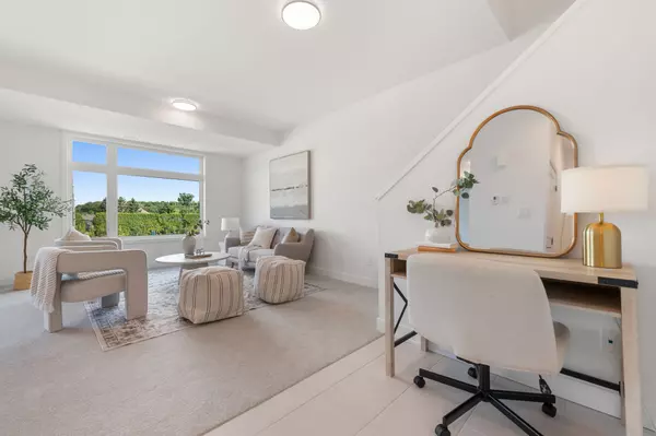 Barrhaven, ON K2J 4S3,1005 Silhouette Private