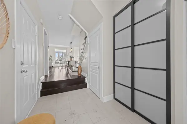 Blossom Park - Airport And Area, ON K1V 1N6,4446 Wildmint SQ