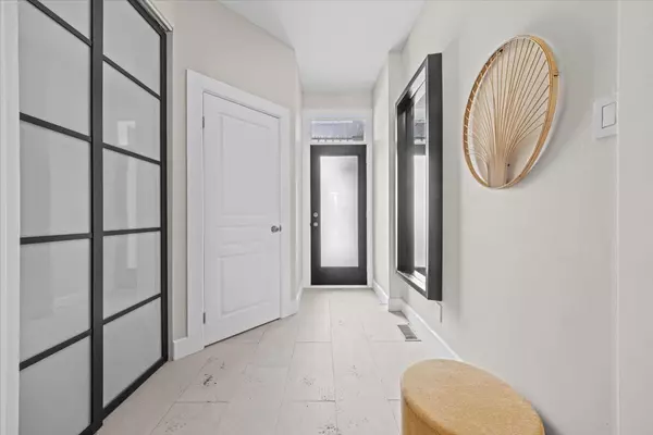 Blossom Park - Airport And Area, ON K1V 1N6,4446 Wildmint SQ