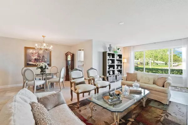 162 High Point Blvd #B, Delray Beach, FL 33445