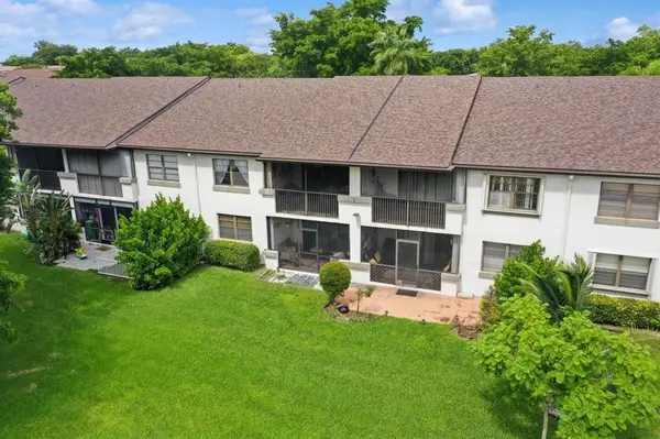 9670 W MCNAB RD #208, Tamarac, FL 33321