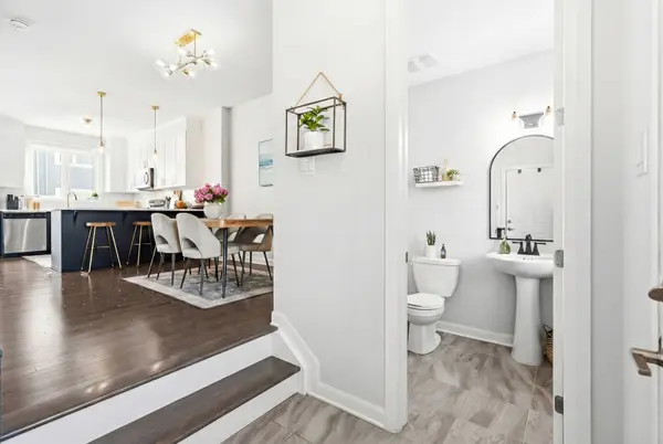 Orleans - Convent Glen And Area, ON K1W 0M5,207 Argonaut CIR