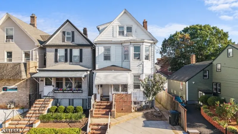 Elizabeth City, NJ 07202,220 Palmer St