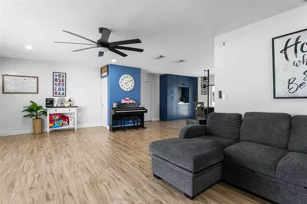 Coral Springs, FL 33071,846 Ramblewood Dr