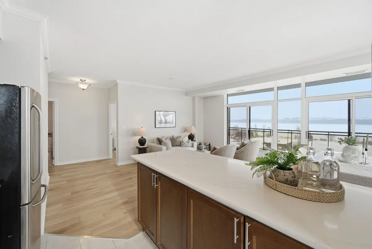 Scugog, ON L9L 0A3,171 Shanly ST #309