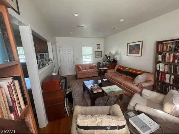 Flemington Boro, NJ 08822,27 Broad St