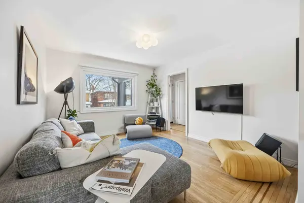 Toronto C03, ON M6C 3Y7,62 Robina AVE