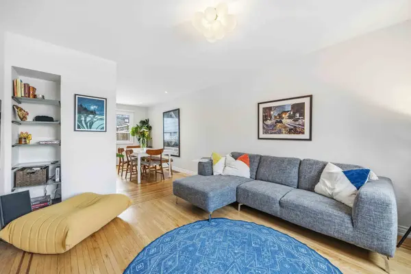 Toronto C03, ON M6C 3Y7,62 Robina AVE