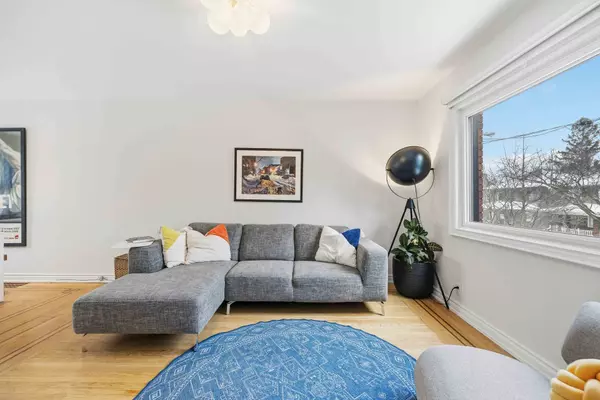 Toronto C03, ON M6C 3Y7,62 Robina AVE