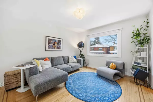 Toronto C03, ON M6C 3Y7,62 Robina AVE