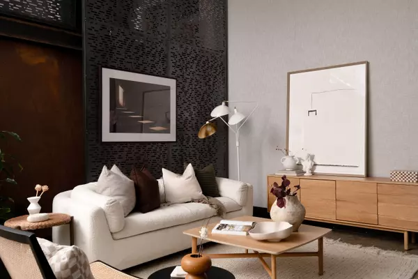 Toronto C08, ON M5A 2T4,264 Seaton ST #204