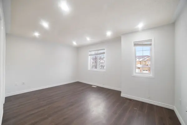 Toronto E10, ON M1C 5C4,36 Eastport DR