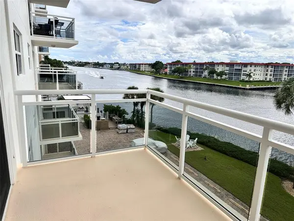 Hillsboro Beach, FL 33062,1160 Hillsboro Mile #304