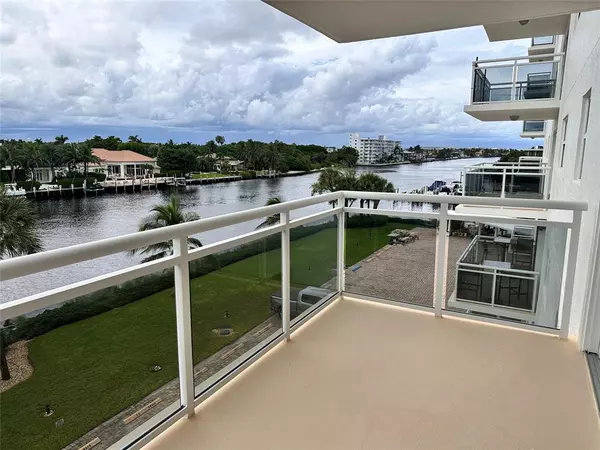 Hillsboro Beach, FL 33062,1160 Hillsboro Mile #304