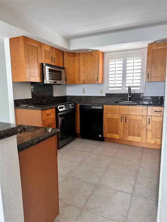 Hillsboro Beach, FL 33062,1160 Hillsboro Mile #304