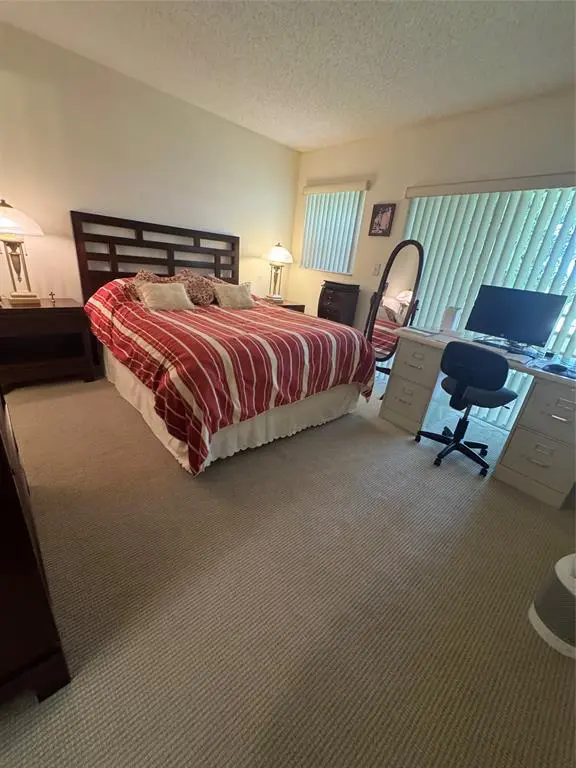 Miami, FL 33172,11183 NW 7th St #202