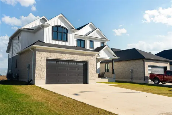 Plympton-wyoming, ON N0N 1T0,662 Ketter WAY