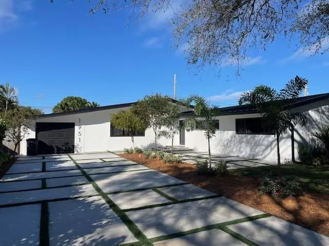 Lighthouse Point, FL 33064,1951 NE 28th Ct