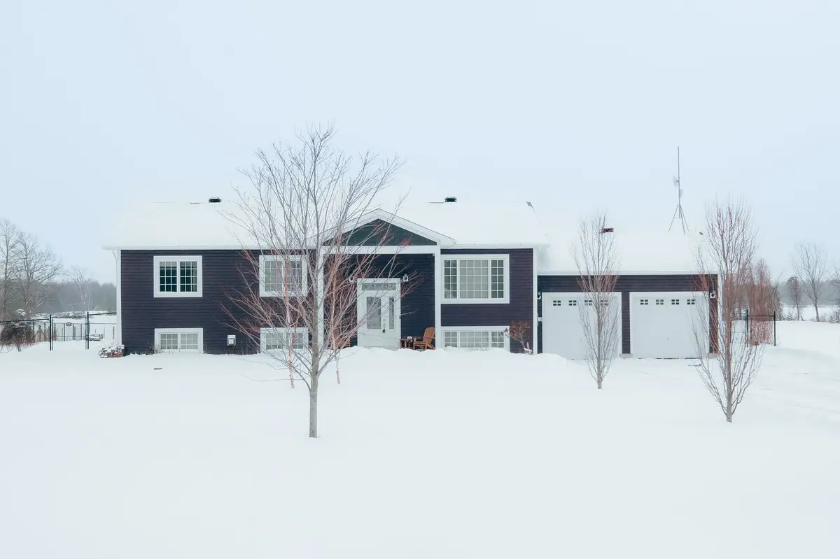 Edwardsburgh/cardinal, ON K0E 1X0,1503 Hyndman RD