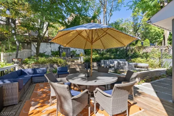 Clifton City, NJ 07013,91 Mountainside Ter