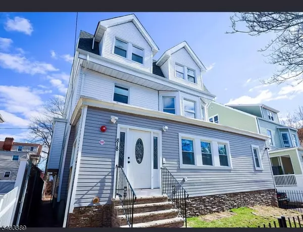 Newark City, NJ 07108,818 S 12Th St #1