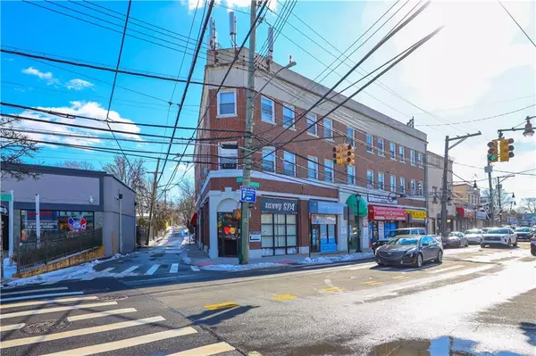 Staten  Island, NY 10308,3974 Amboy RD #2R