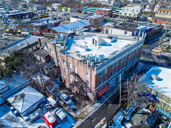 Staten  Island, NY 10308,3974 Amboy RD #2R