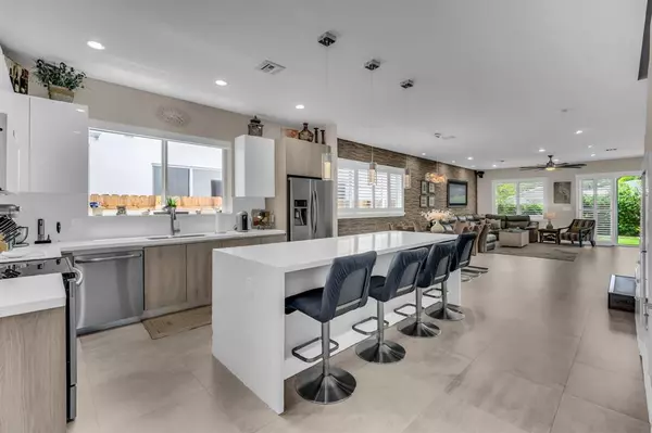 Fort Lauderdale, FL 33315,807 SW 7th Ave