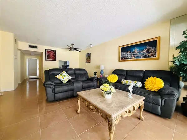 Margate, FL 33063,1015 Country Club Dr #307