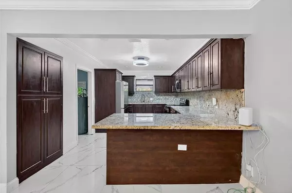 Miami, FL 33169,15775 N Miami Ave