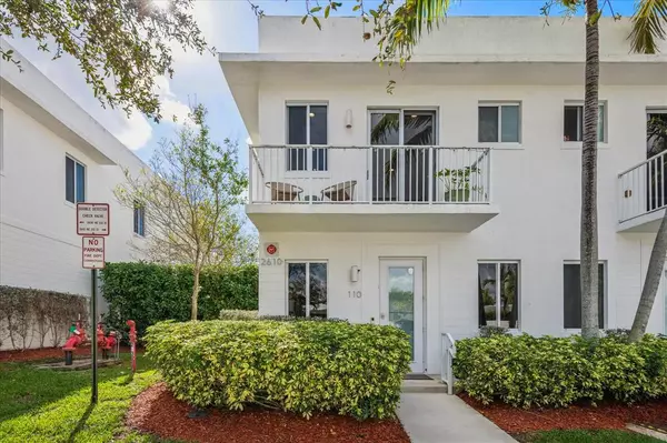 2610 NE 213th St #110, Miami, FL 33180