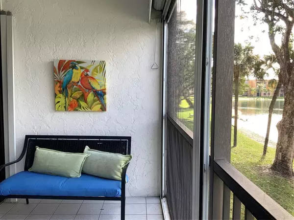 Pompano Beach, FL 33063,6022 Coral Lake Dr #210