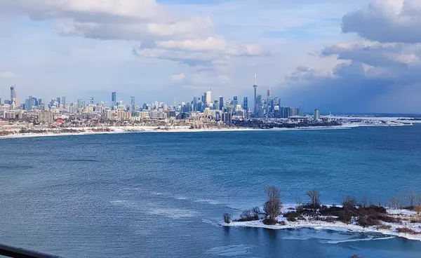 Toronto, ON M8V 0J1,30 Shore Breeze DR #3216