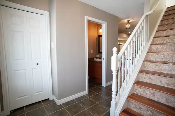 Brantford, ON N3T 6R5,18 Gaal CT